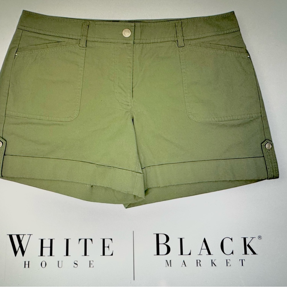 White House Black Market Women's Green Shorts NWOT Size 6
